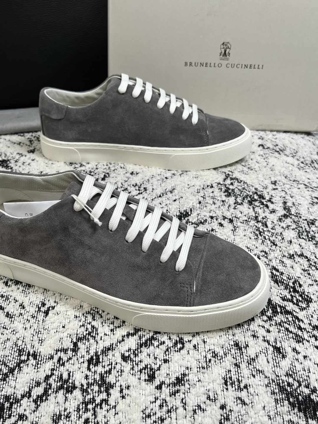 Brunello Cucinelli  高品质 顶级工艺品  BC  专柜同步原厂配置，意大利进口牛皮面