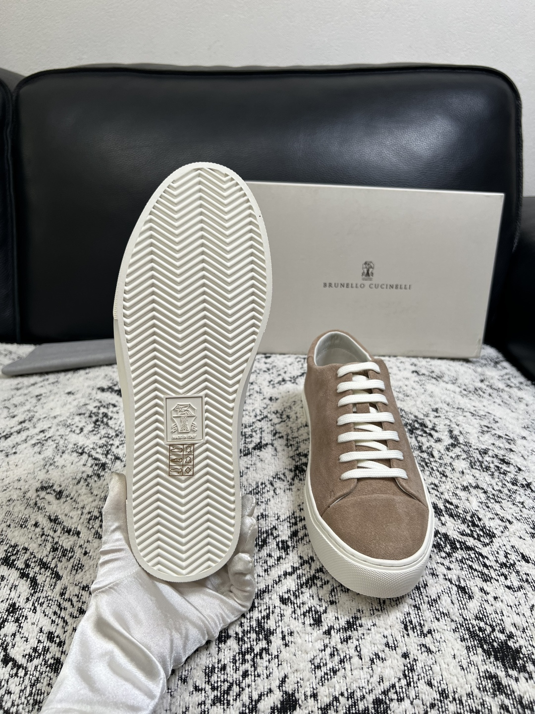 Brunello Cucinelli  高品质 顶级工艺品  BC  专柜同步原厂配置，意大利进口牛皮面