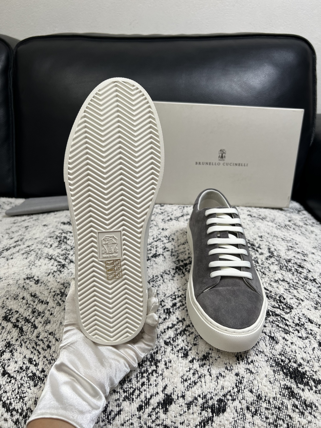 Brunello Cucinelli  高品质 顶级工艺品  BC  专柜同步原厂配置，意大利进口牛皮面