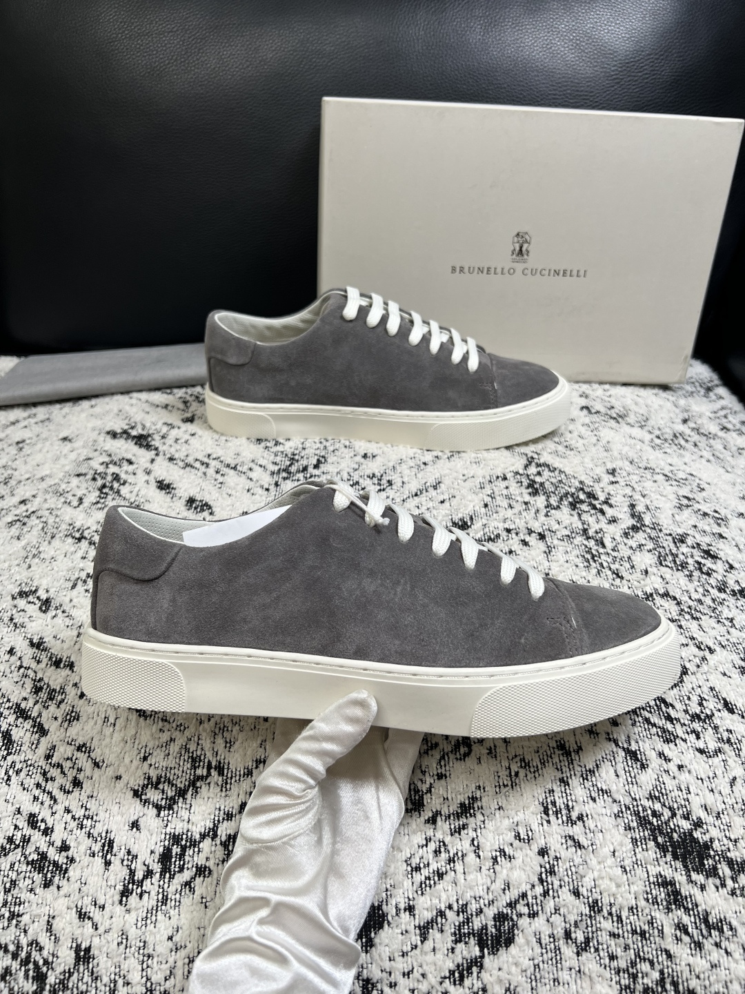 Brunello Cucinelli  高品质 顶级工艺品  BC  专柜同步原厂配置，意大利进口牛皮面