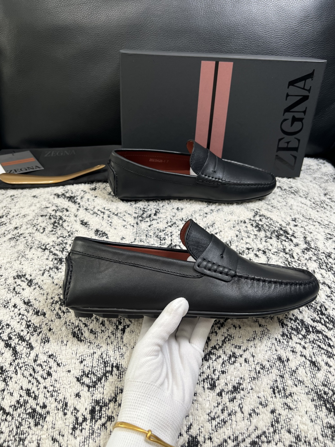 Zegna  高品质  顶级工艺品  杰尼亚  豆豆鞋专柜新款原厂配置，意大利进口牛皮面料，进口牛里垫，