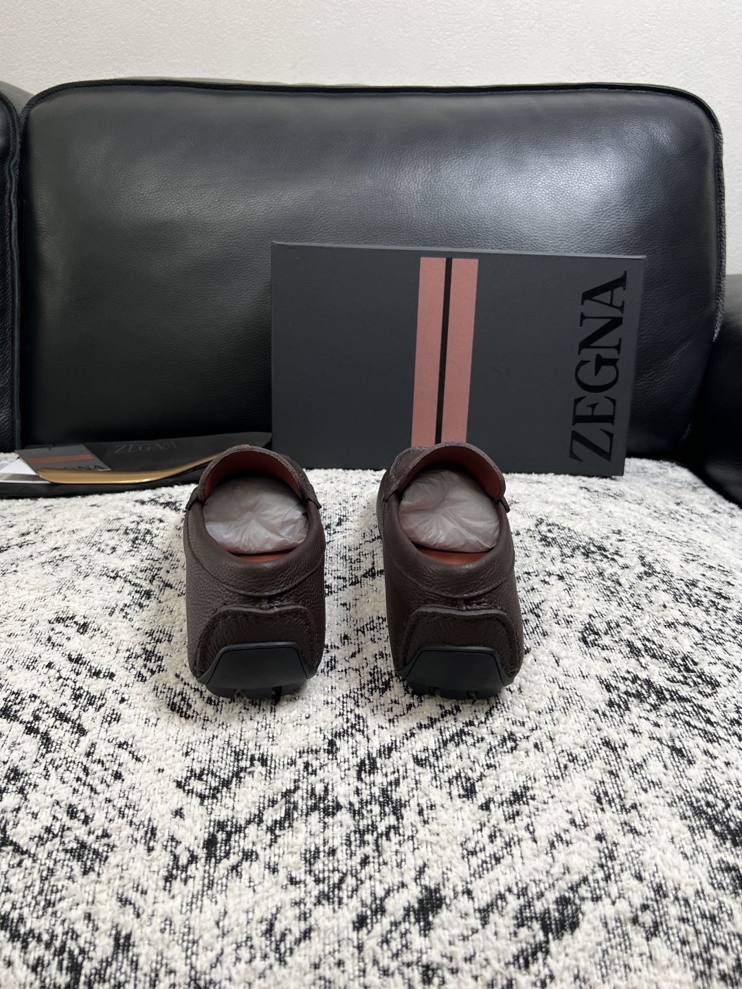 Zegna  高品质  顶级工艺品  杰尼亚  豆豆鞋专柜新款原厂配置，意大利进口牛皮面料，进口牛里垫，
