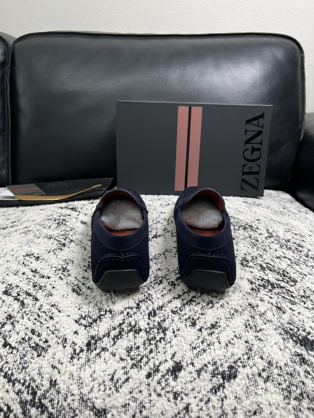 Zegna  高品质  顶级工艺品  杰尼亚  豆豆鞋专柜新款原厂配置，意大利进口牛皮面料，进口牛里垫，