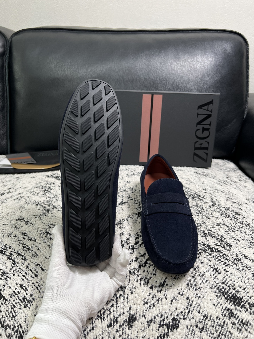 Zegna  高品质  顶级工艺品  杰尼亚  豆豆鞋专柜新款原厂配置，意大利进口牛皮面料，进口牛里垫，