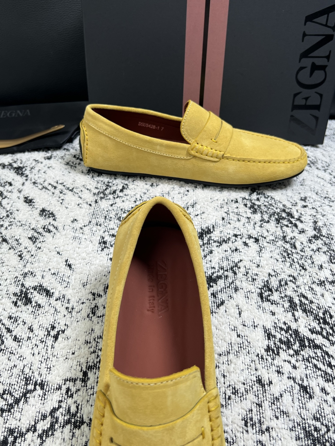 Zegna  高品质  顶级工艺品  杰尼亚  豆豆鞋专柜新款原厂配置，意大利进口牛皮面料，进口牛里垫，