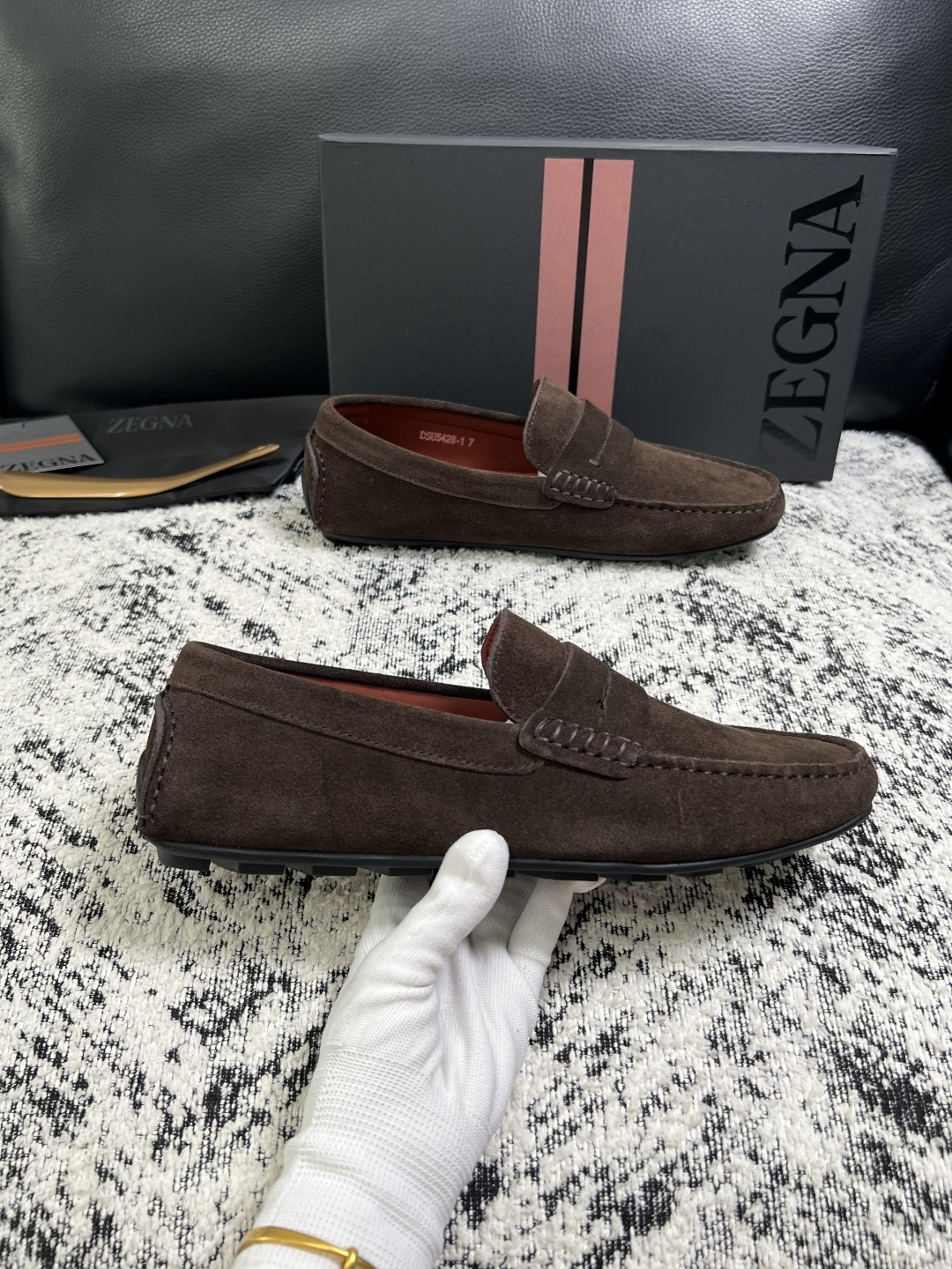Zegna  高品质  顶级工艺品  杰尼亚  豆豆鞋专柜新款原厂配置，意大利进口牛皮面料，进口牛里垫，