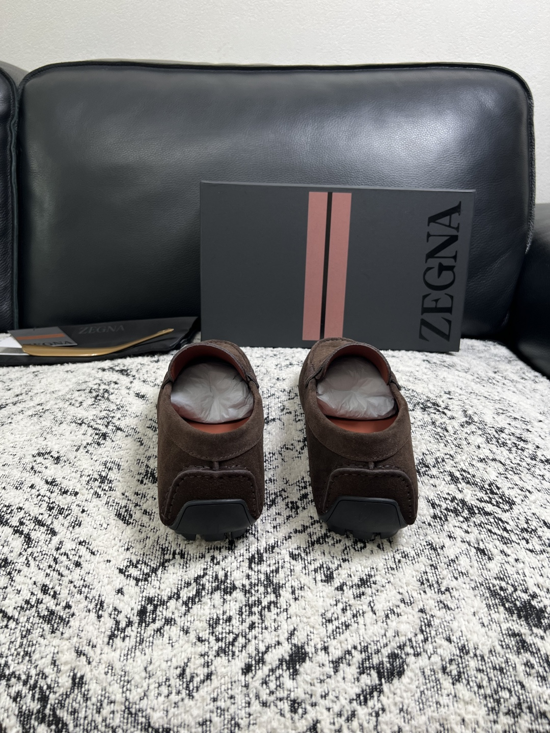 Zegna  高品质  顶级工艺品  杰尼亚  豆豆鞋专柜新款原厂配置，意大利进口牛皮面料，进口牛里垫，