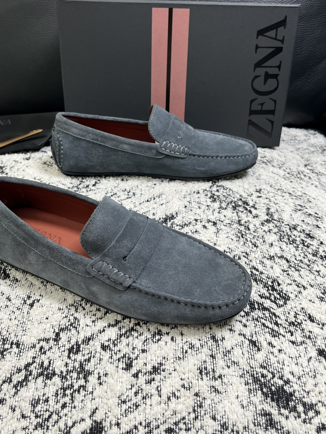 Zegna  高品质  顶级工艺品  杰尼亚  豆豆鞋专柜新款原厂配置，意大利进口牛皮面料，进口牛里垫，