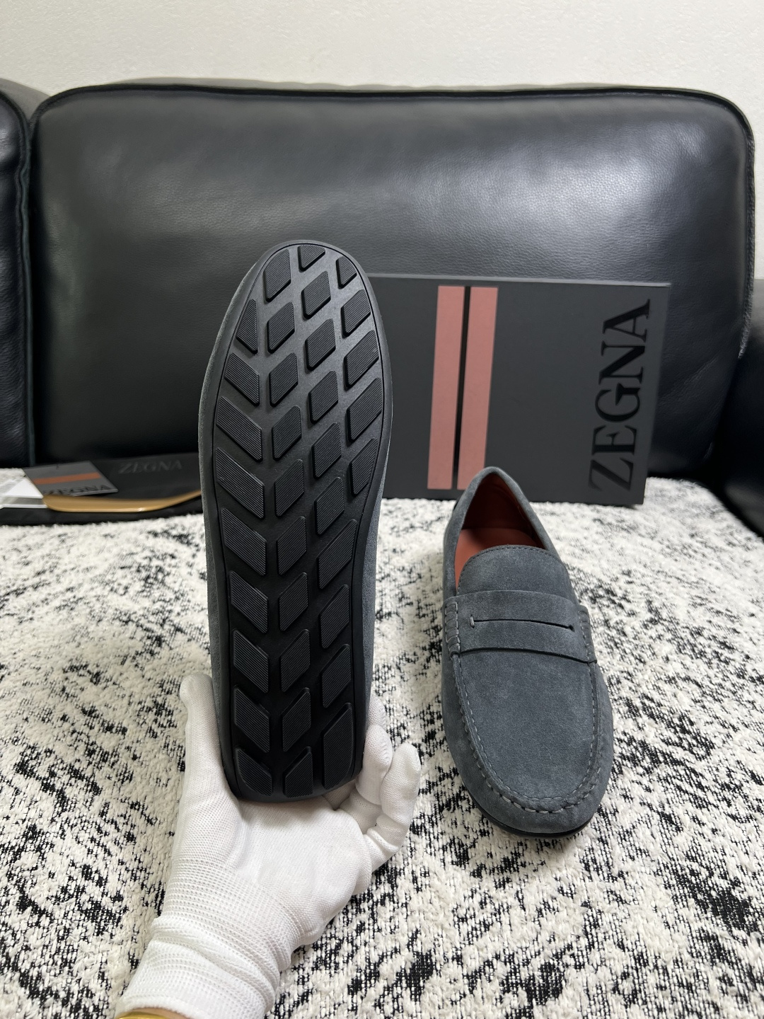 Zegna  高品质  顶级工艺品  杰尼亚  豆豆鞋专柜新款原厂配置，意大利进口牛皮面料，进口牛里垫，