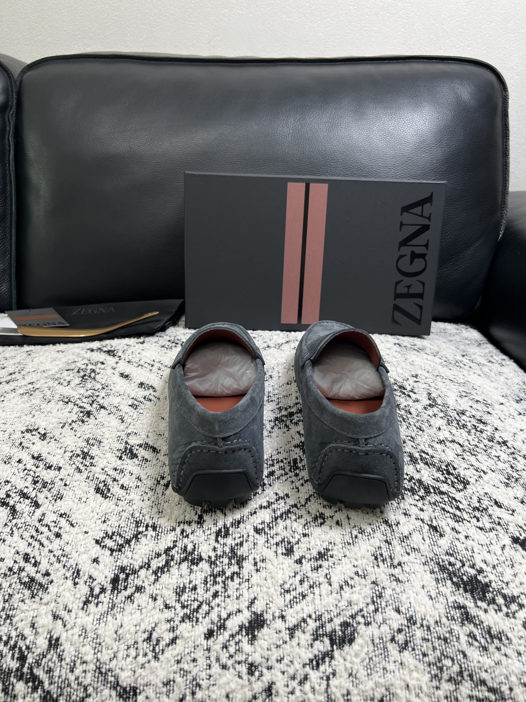 Zegna  高品质  顶级工艺品  杰尼亚  豆豆鞋专柜新款原厂配置，意大利进口牛皮面料，进口牛里垫，