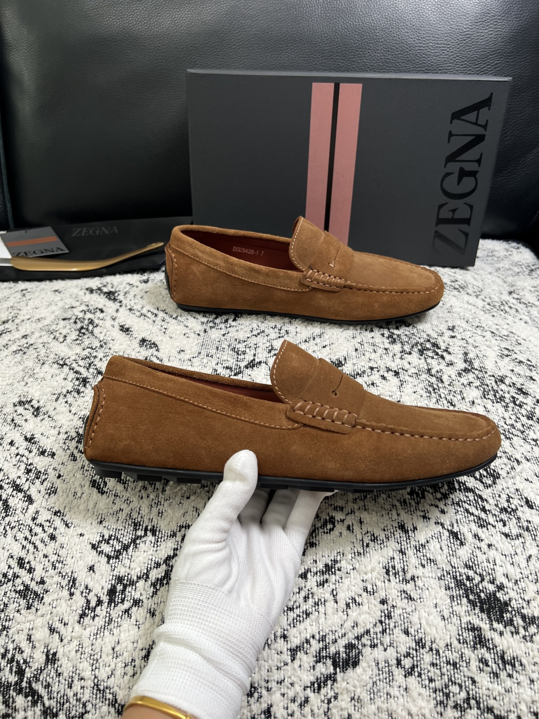 Zegna  高品质  顶级工艺品  杰尼亚  豆豆鞋专柜新款原厂配置，意大利进口牛皮面料，进口牛里垫，