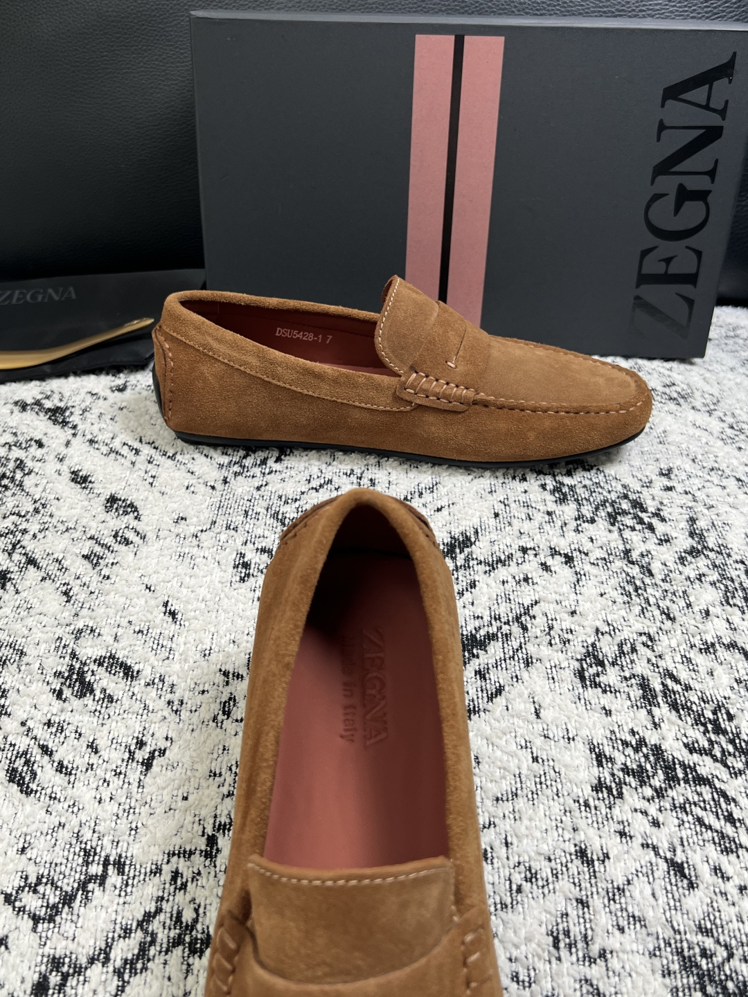 Zegna  高品质  顶级工艺品  杰尼亚  豆豆鞋专柜新款原厂配置，意大利进口牛皮面料，进口牛里垫，