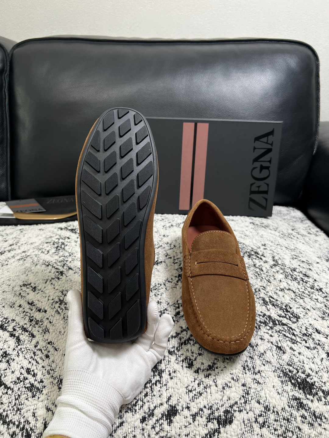Zegna  高品质  顶级工艺品  杰尼亚  豆豆鞋专柜新款原厂配置，意大利进口牛皮面料，进口牛里垫，