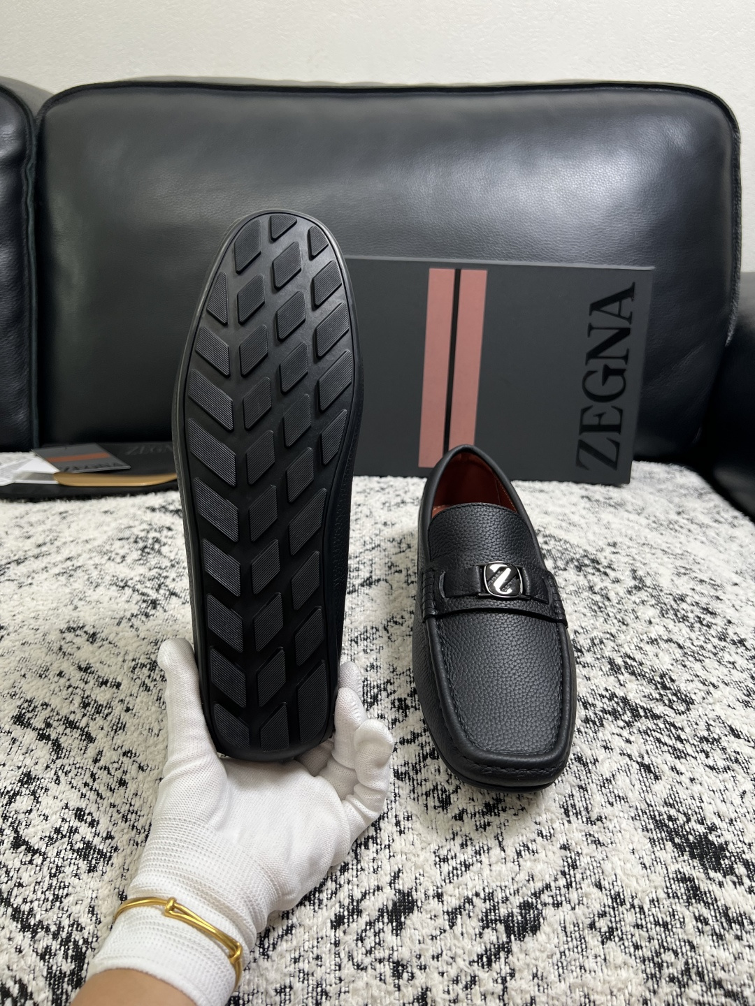Zegna  高品质  顶级工艺品  杰尼亚  豆豆鞋专柜新款原厂配置，意大利进口牛皮面料，进口牛里垫，
