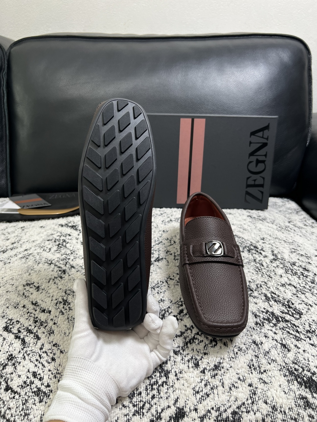 Zegna  高品质  顶级工艺品  杰尼亚  豆豆鞋专柜新款原厂配置，意大利进口牛皮面料，进口牛里垫，