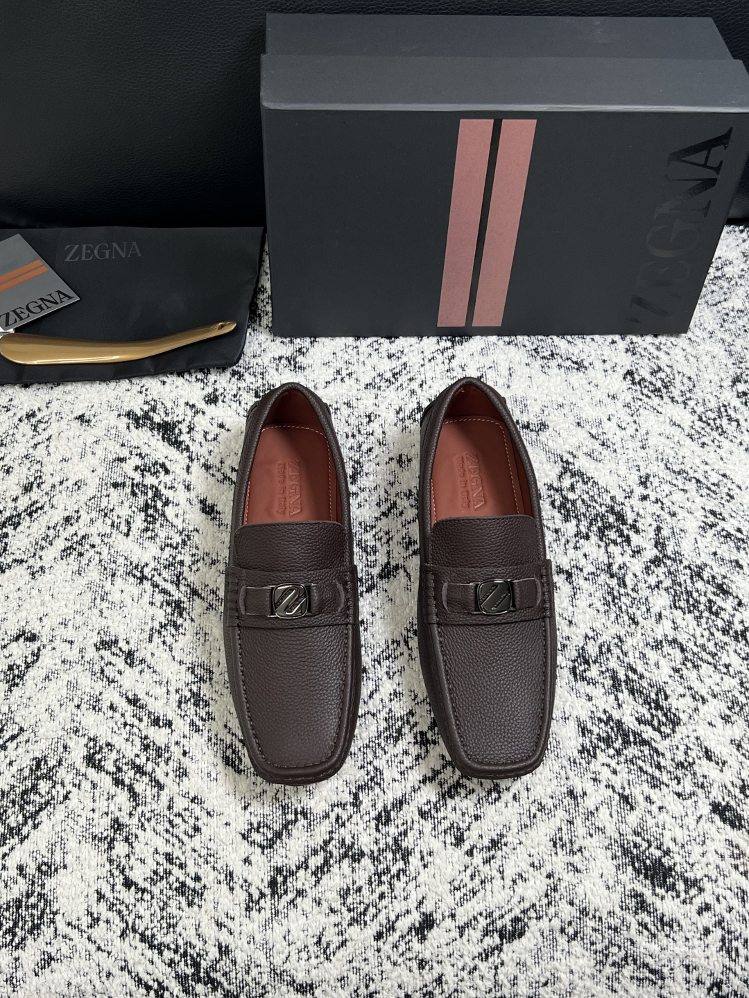 Zegna  高品质  顶级工艺品  杰尼亚  豆豆鞋专柜新款原厂配置，意大利进口牛皮面料，进口牛里垫，