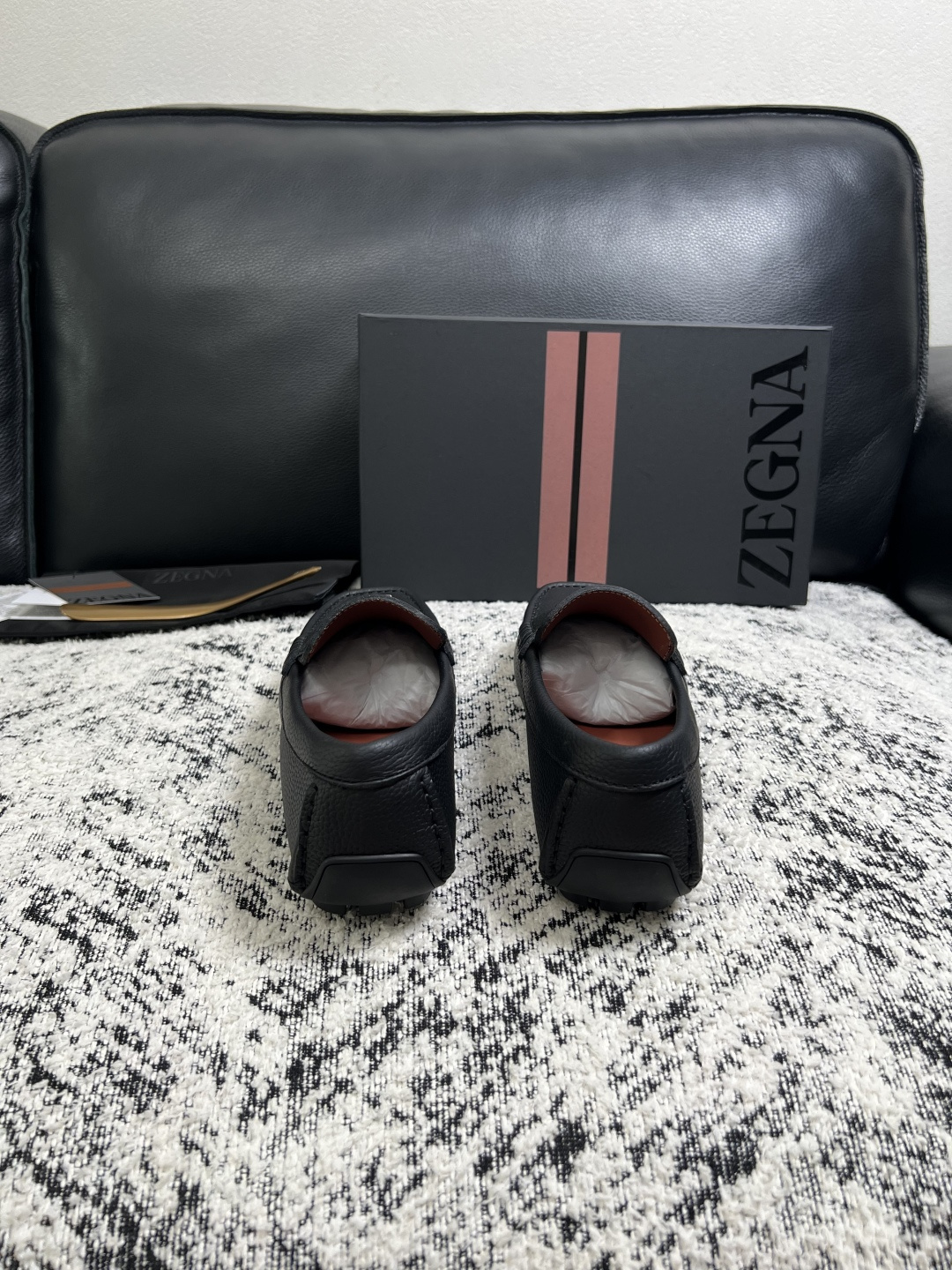Zegna  高品质  顶级工艺品  杰尼亚  豆豆鞋专柜新款原厂配置，意大利进口牛皮面料，进口牛里垫，