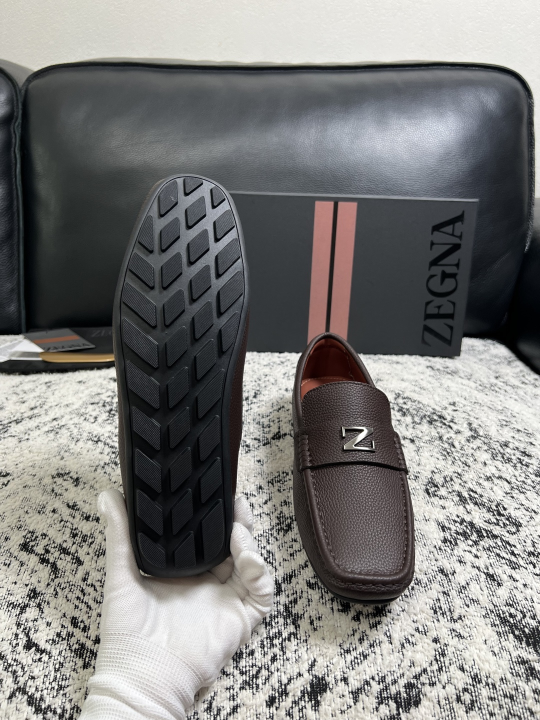 Zegna  高品质  顶级工艺品  杰尼亚  豆豆鞋专柜新款原厂配置，意大利进口牛皮面料，进口牛里垫，
