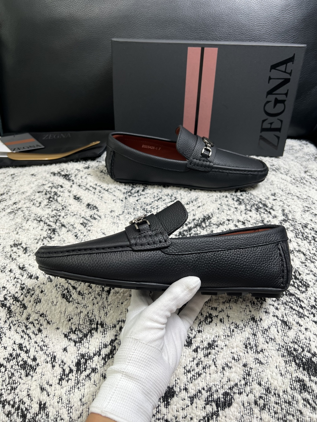 Zegna  高品质  顶级工艺品  杰尼亚  豆豆鞋专柜新款原厂配置，意大利进口牛皮面料，进口牛里垫，