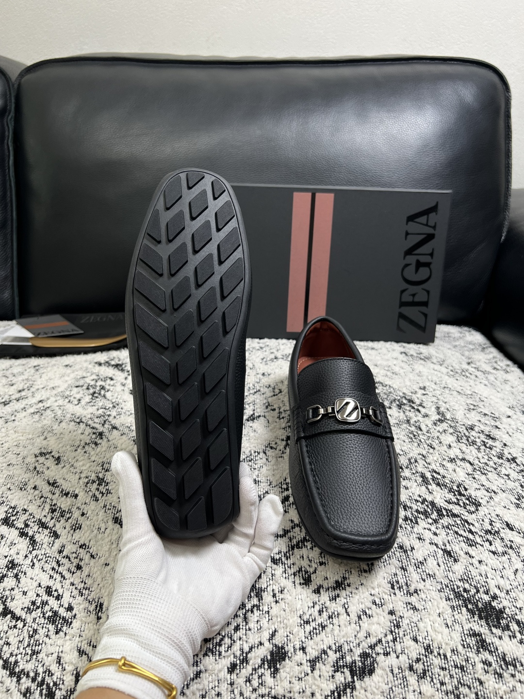Zegna  高品质  顶级工艺品  杰尼亚  豆豆鞋专柜新款原厂配置，意大利进口牛皮面料，进口牛里垫，