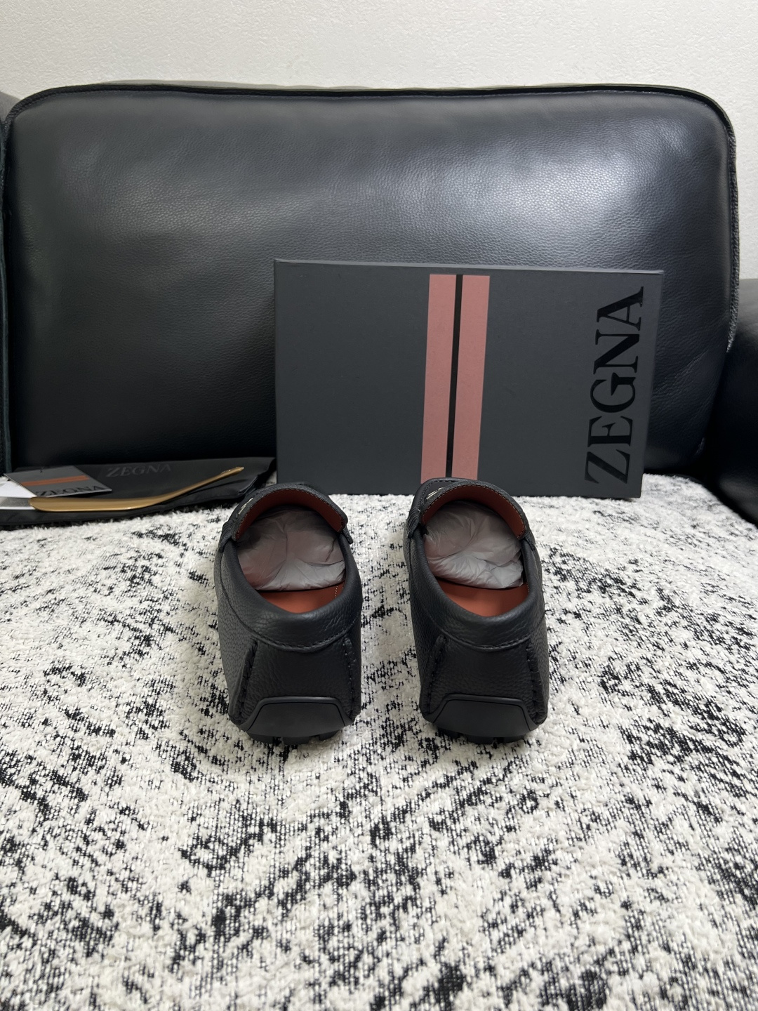 Zegna  高品质  顶级工艺品  杰尼亚  豆豆鞋专柜新款原厂配置，意大利进口牛皮面料，进口牛里垫，