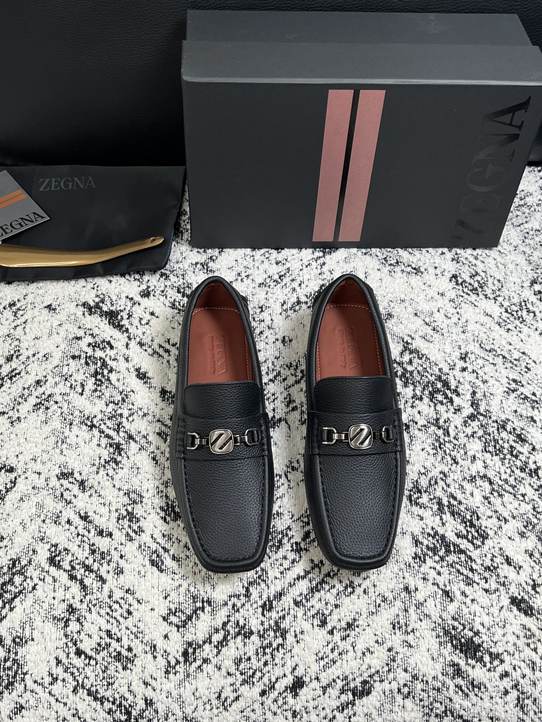 Zegna  高品质  顶级工艺品  杰尼亚  豆豆鞋专柜新款原厂配置，意大利进口牛皮面料，进口牛里垫，
