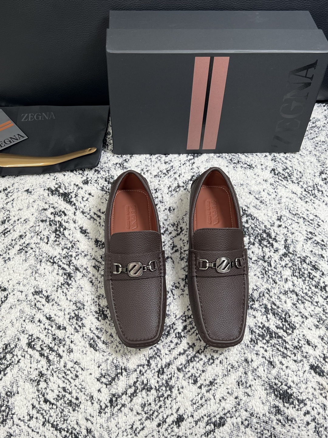Zegna  高品质  顶级工艺品  杰尼亚  豆豆鞋专柜新款原厂配置，意大利进口牛皮面料，进口牛里垫，
