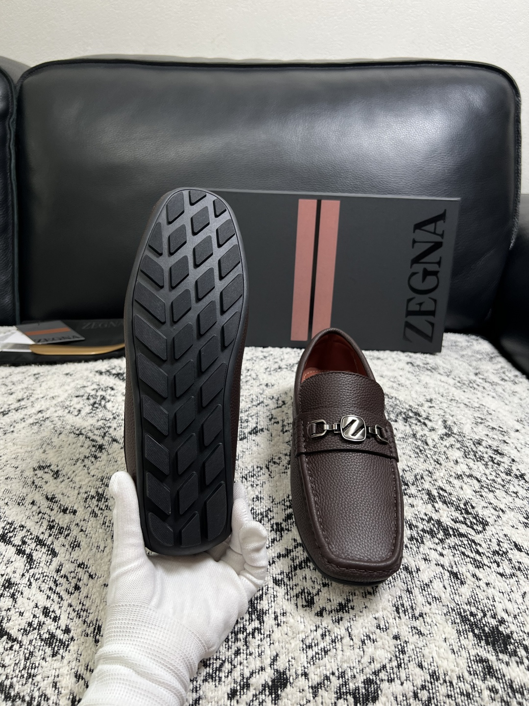 Zegna  高品质  顶级工艺品  杰尼亚  豆豆鞋专柜新款原厂配置，意大利进口牛皮面料，进口牛里垫，