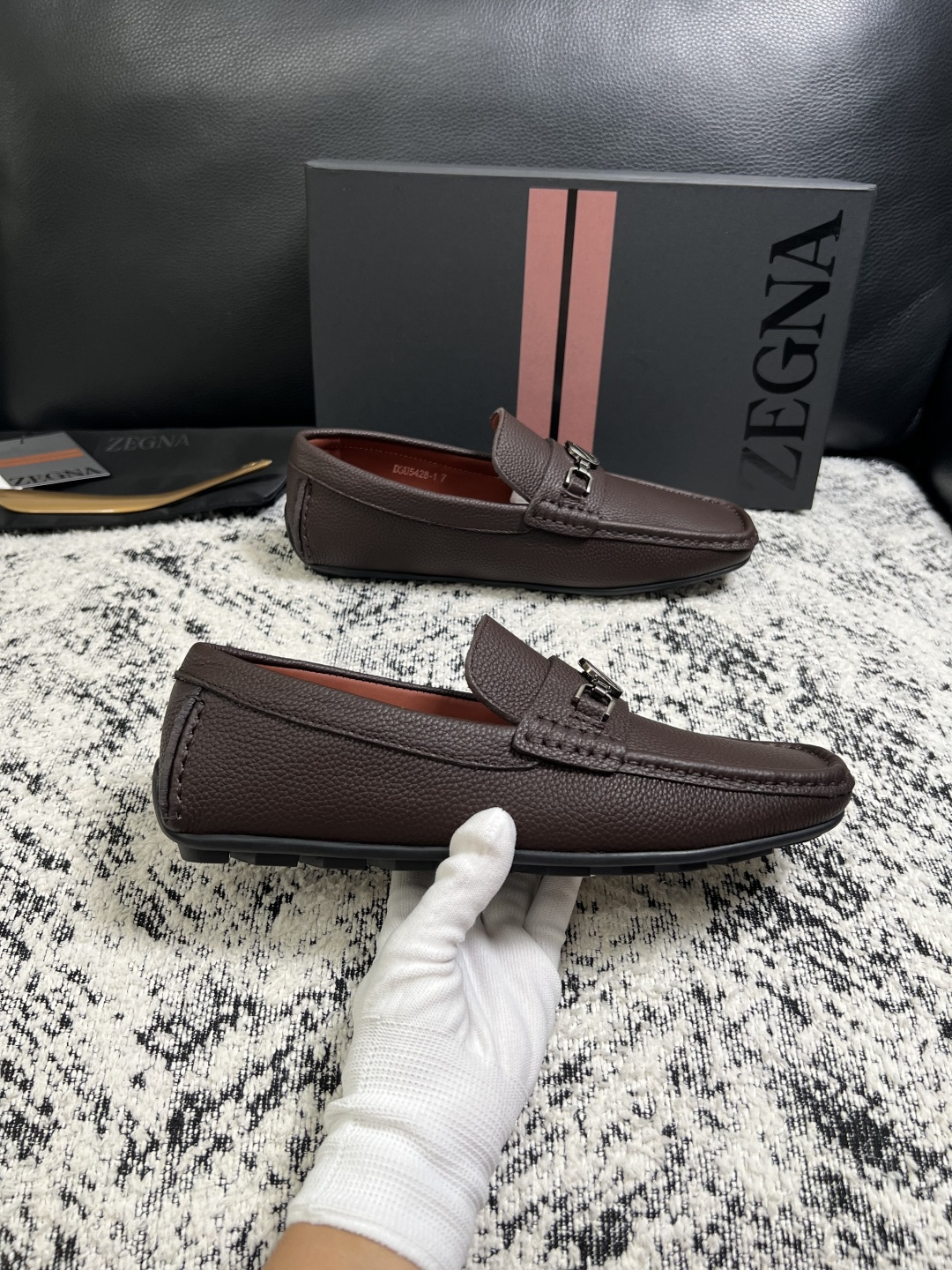 Zegna  高品质  顶级工艺品  杰尼亚  豆豆鞋专柜新款原厂配置，意大利进口牛皮面料，进口牛里垫，