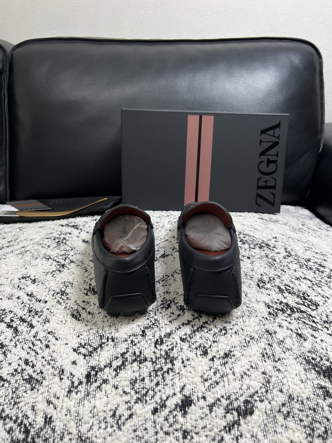 Zegna  高品质  顶级工艺品  杰尼亚  豆豆鞋专柜新款原厂配置，意大利进口牛皮面料，进口牛里垫，
