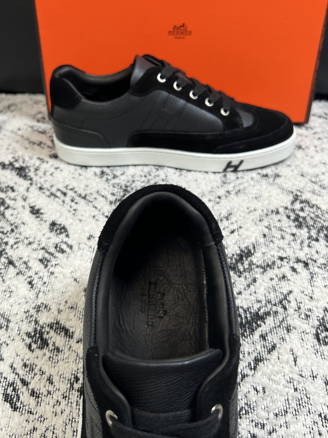 Hermes  高品质  顶级工艺品  爱马仕 专柜同步发售原厂配置，意大利进口原版牛皮面料，高品质拼接