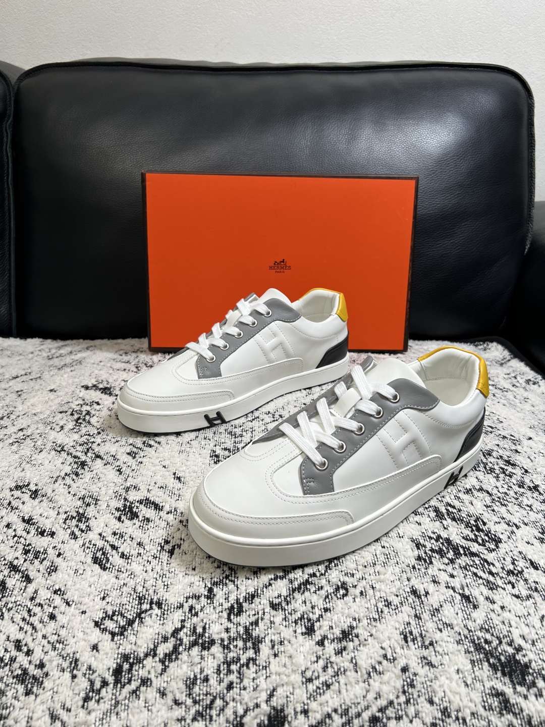 Hermes  高品质  顶级工艺品  爱马仕 专柜同步发售原厂配置，意大利进口原版牛皮面料，高品质拼接