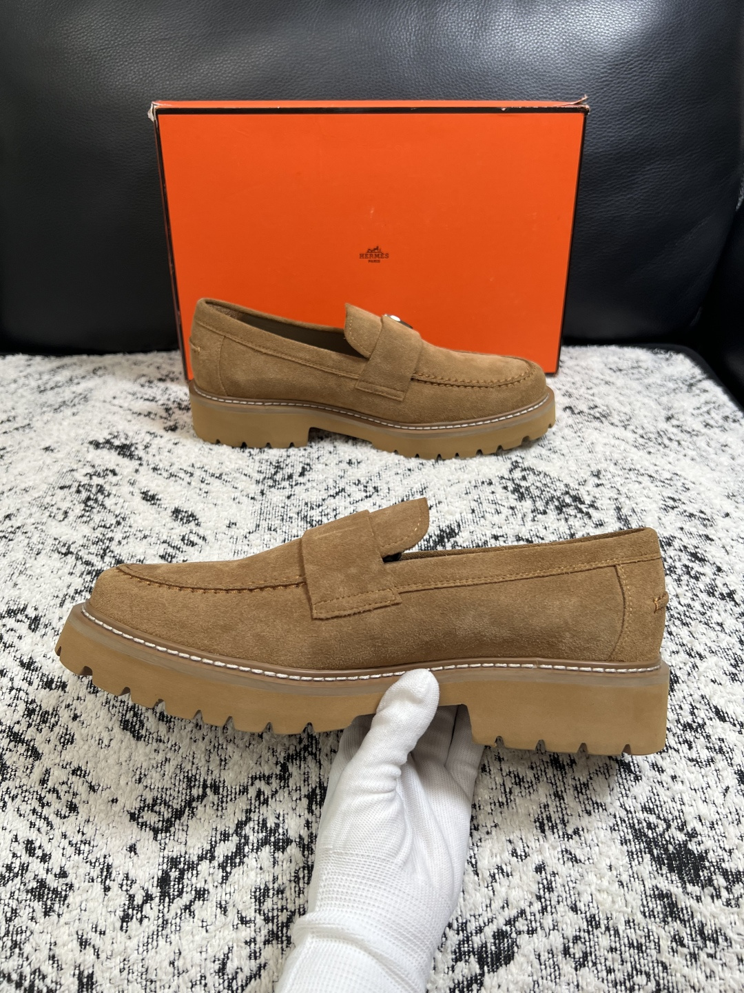 Hermes  高品质  顶级工艺品  爱马仕 皮鞋专柜同步发售原厂配置，意大利进口原版牛皮面料，高品质