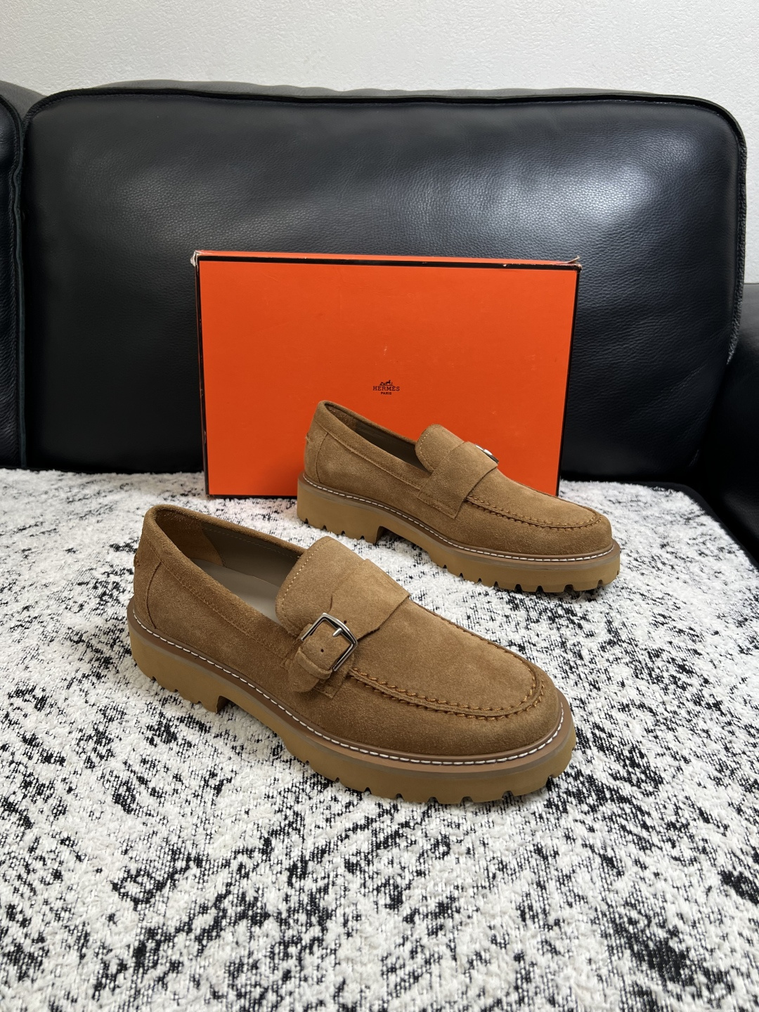 Hermes  高品质  顶级工艺品  爱马仕 皮鞋专柜同步发售原厂配置，意大利进口原版牛皮面料，高品质
