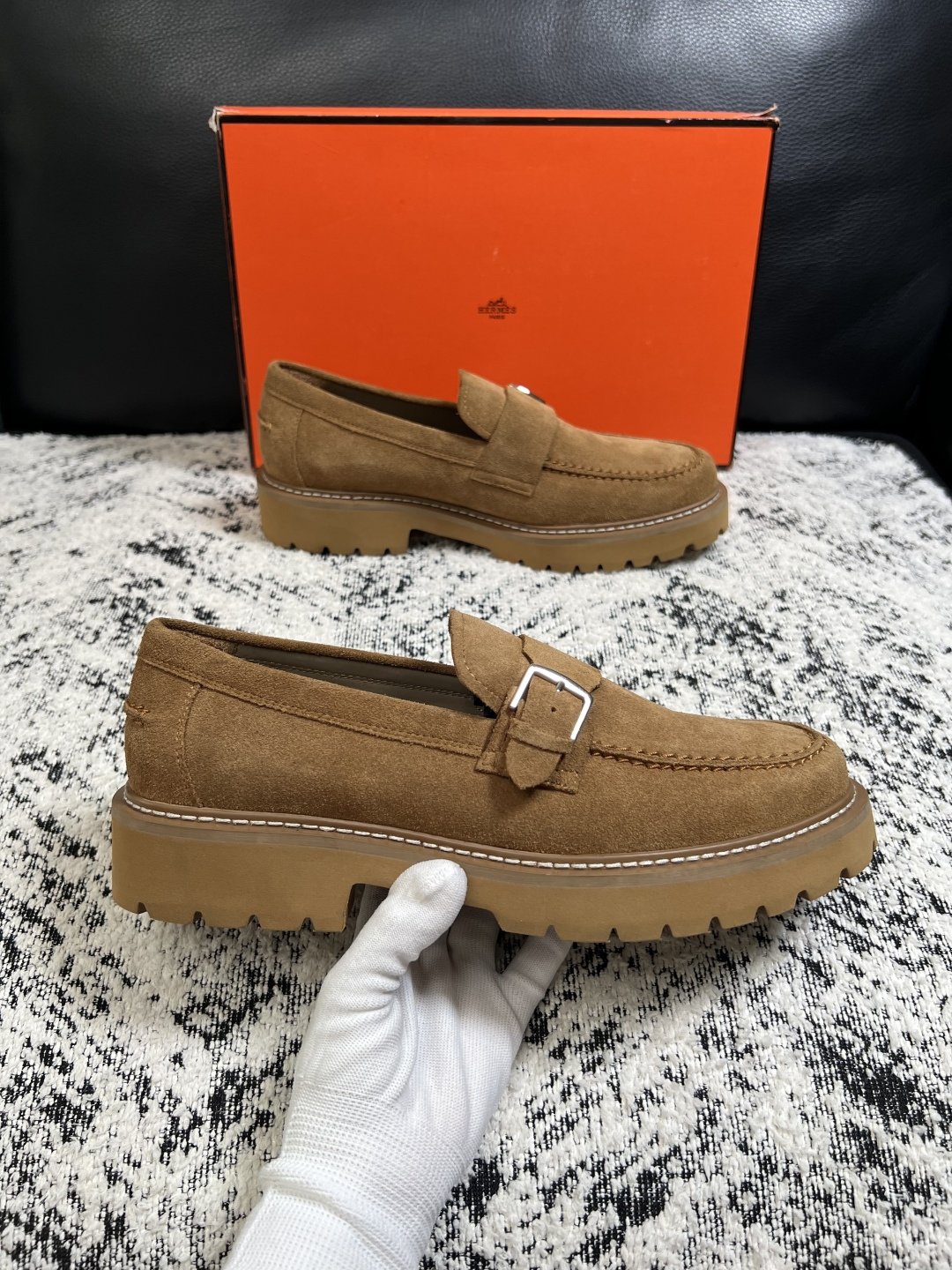Hermes  高品质  顶级工艺品  爱马仕 皮鞋专柜同步发售原厂配置，意大利进口原版牛皮面料，高品质