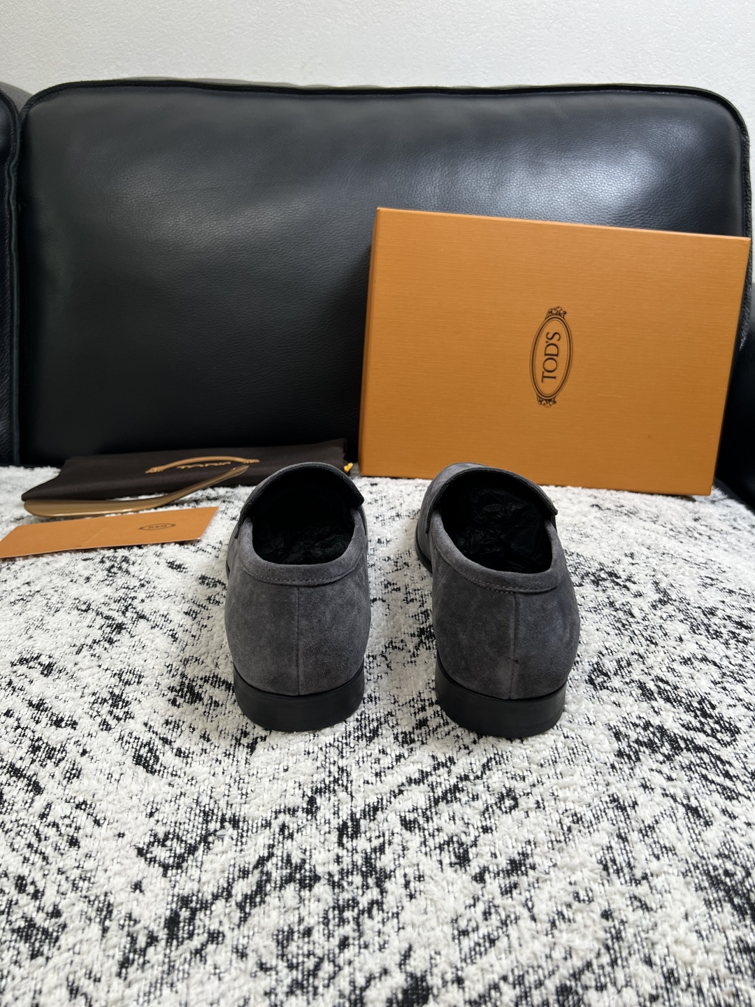 Tods  高品质  顶级工艺品  托德斯  皮鞋专柜新款，原厂配置意大利进口牛皮面料，高品质复杂拼接工