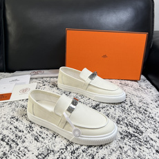 Hermes 高品质 顶级工艺品 爱马仕 专柜同步发售原厂配置,意大利进口原版牛皮面料,高品质拼接工艺,全进口水染 Hermes 高品质 顶级工艺品 爱马仕 专柜同步发售原厂配置,意大利进口原版牛皮面料,高品质拼接工艺,全进口水染