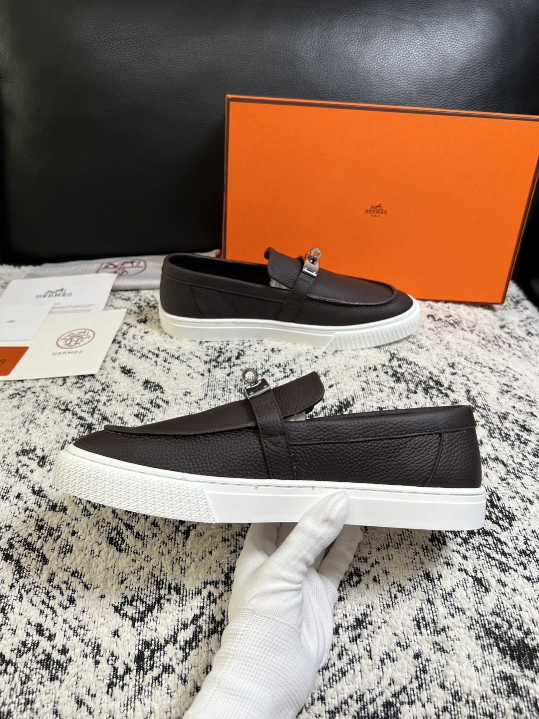 Hermes  高品质  顶级工艺品  爱马仕 专柜同步发售原厂配置，意大利进口原版牛皮面料，高品质拼接工艺，全进口水染