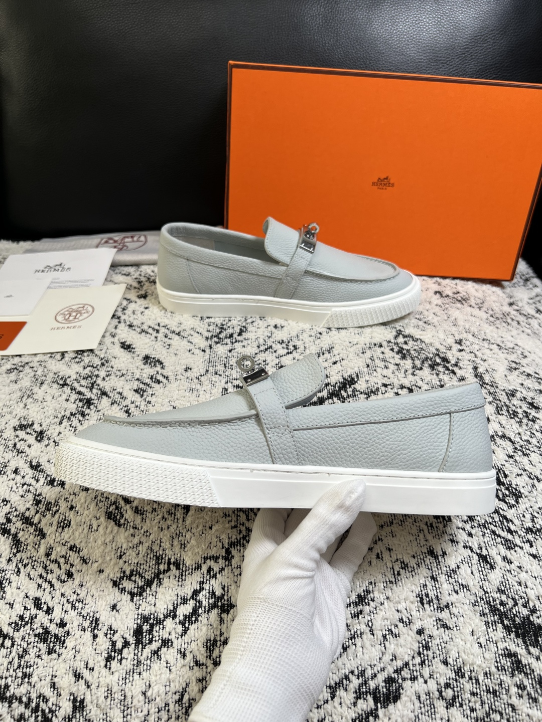 Hermes  高品质  顶级工艺品  爱马仕 专柜同步发售原厂配置，意大利进口原版牛皮面料，高品质拼接工艺，全进口水染