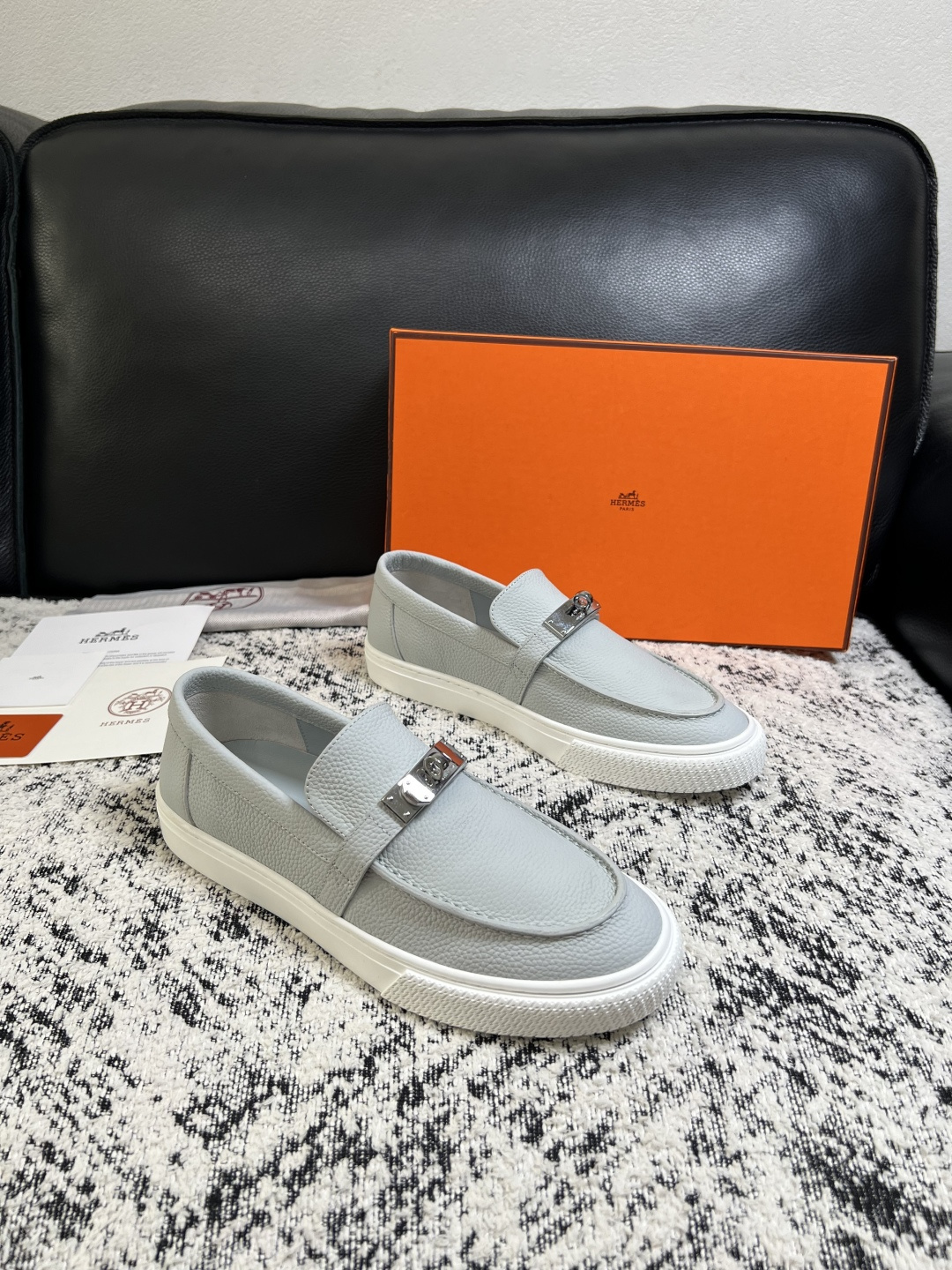 Hermes 高品质 顶级工艺品 爱马仕 专柜同步发售原厂配置,意大利进口原版牛皮面料,高品质拼接工艺,全进口水染 Hermes 高品质 顶级工艺品 爱马仕 专柜同步发售原厂配置,意大利进口原版牛皮面料,高品质拼接工艺,全进口水染
