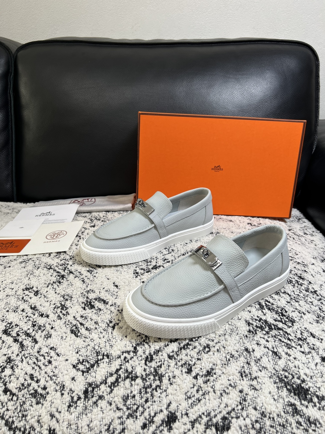 Hermes  高品质  顶级工艺品  爱马仕 专柜同步发售原厂配置，意大利进口原版牛皮面料，高品质拼接工艺，全进口水染