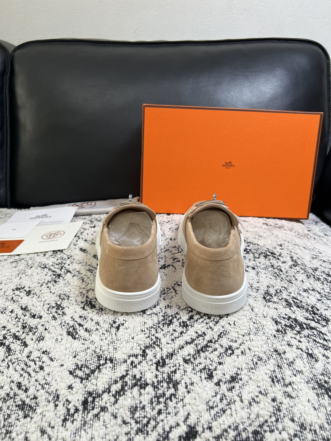 Hermes  高品质  顶级工艺品  爱马仕 专柜同步发售原厂配置，意大利进口原版牛皮面料，高品质拼接工艺，全进口水染
