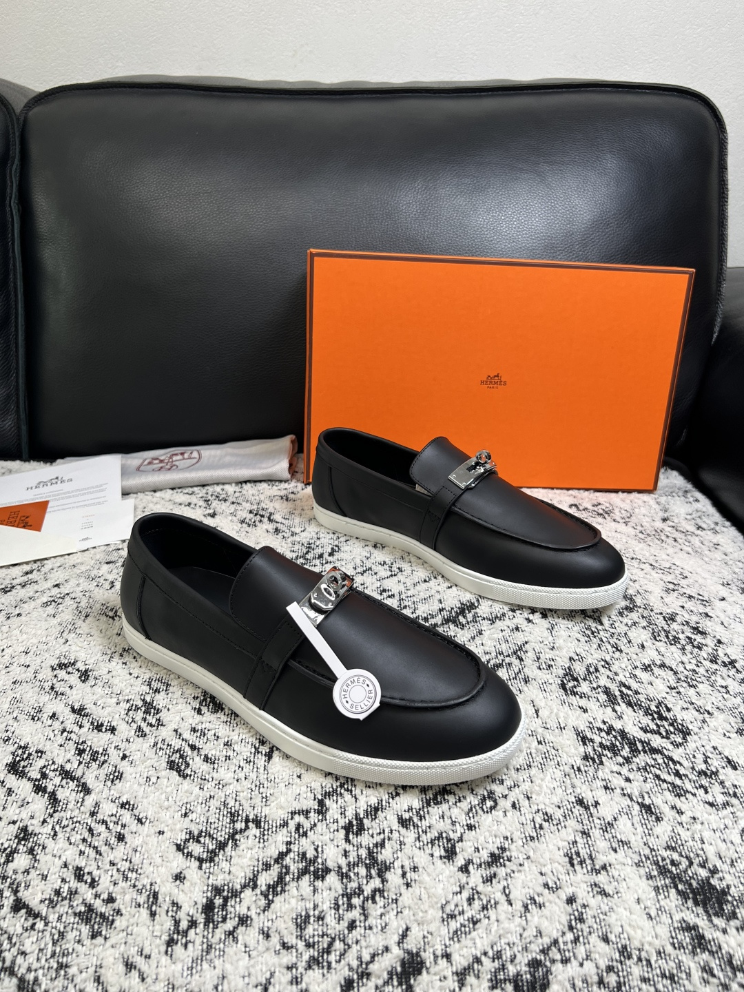 Hermes 高品质 顶级工艺品 爱马仕 专柜同步发售原厂配置,意大利进口原版牛皮面料,高品质拼接工艺,全进口水染 Hermes 高品质 顶级工艺品 爱马仕 专柜同步发售原厂配置,意大利进口原版牛皮面料,高品质拼接工艺,全进口水染