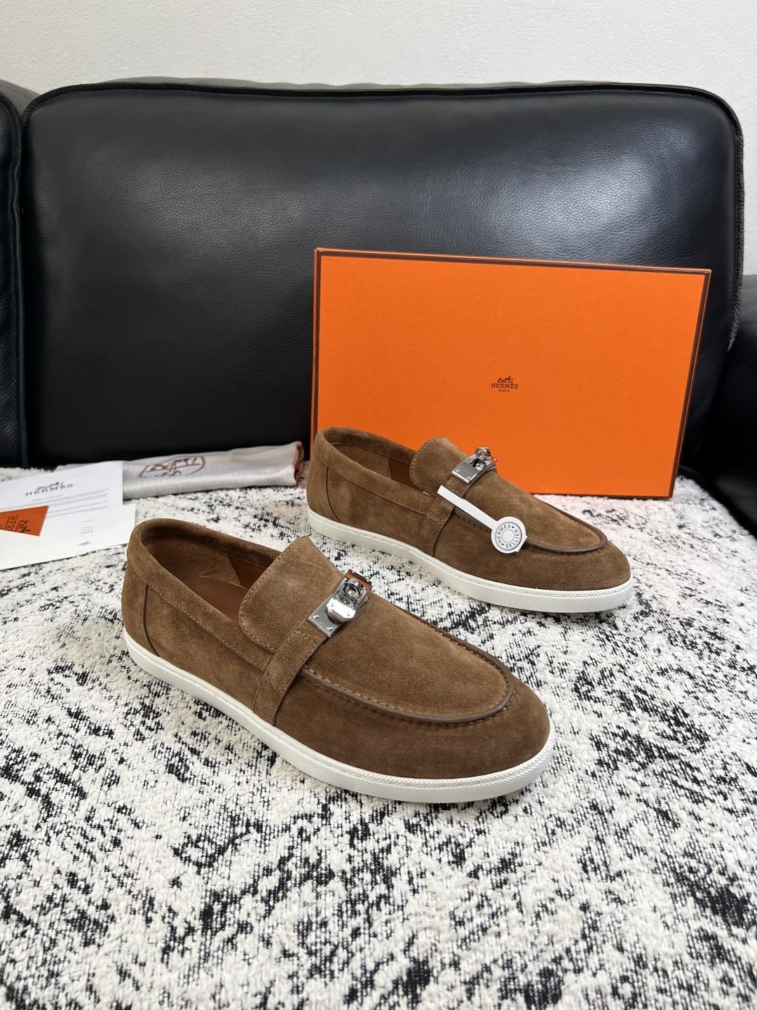Hermes 高品质 顶级工艺品 爱马仕 专柜同步发售原厂配置,意大利进口原版牛皮面料,高品质拼接工艺,全进口水染 Hermes 高品质 顶级工艺品 爱马仕 专柜同步发售原厂配置,意大利进口原版牛皮面料,高品质拼接工艺,全进口水染