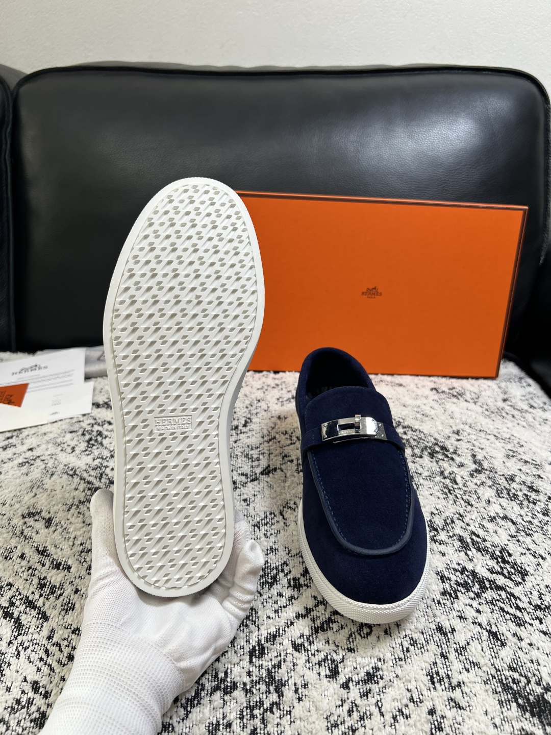 Hermes  高品质  顶级工艺品  爱马仕 专柜同步发售原厂配置，意大利进口原版牛皮面料，高品质拼接工艺，全进口水染