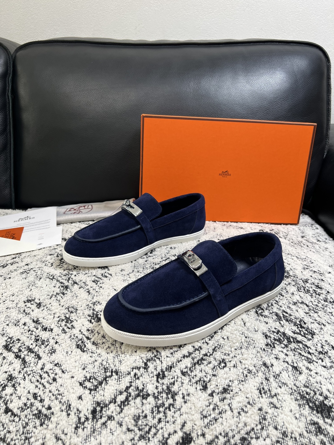 Hermes  高品质  顶级工艺品  爱马仕 专柜同步发售原厂配置，意大利进口原版牛皮面料，高品质拼接工艺，全进口水染