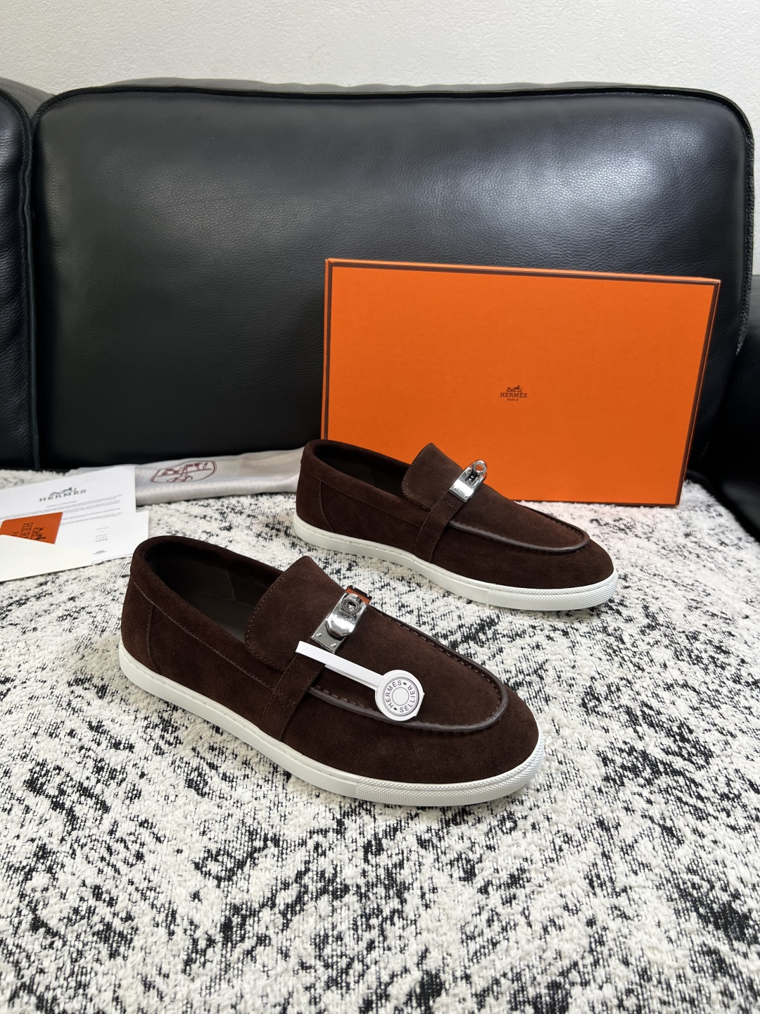 Hermes 高品质 顶级工艺品 爱马仕 专柜同步发售原厂配置,意大利进口原版牛皮面料,高品质拼接工艺,全进口水染 Hermes 高品质 顶级工艺品 爱马仕 专柜同步发售原厂配置,意大利进口原版牛皮面料,高品质拼接工艺,全进口水染