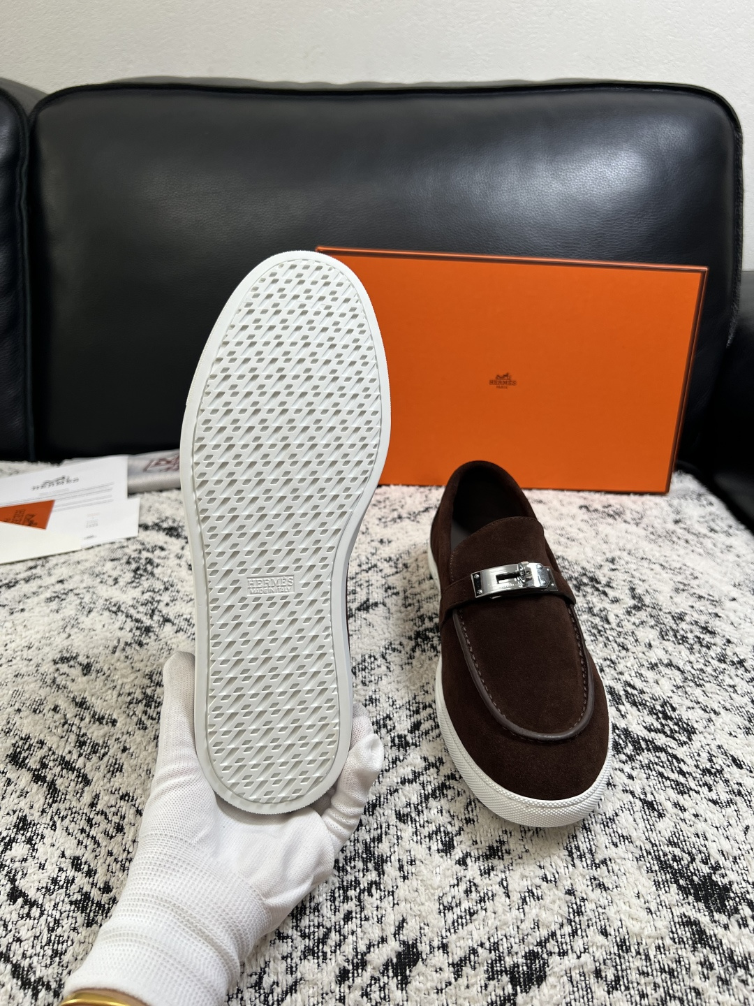 Hermes  高品质  顶级工艺品  爱马仕 专柜同步发售原厂配置，意大利进口原版牛皮面料，高品质拼接工艺，全进口水染