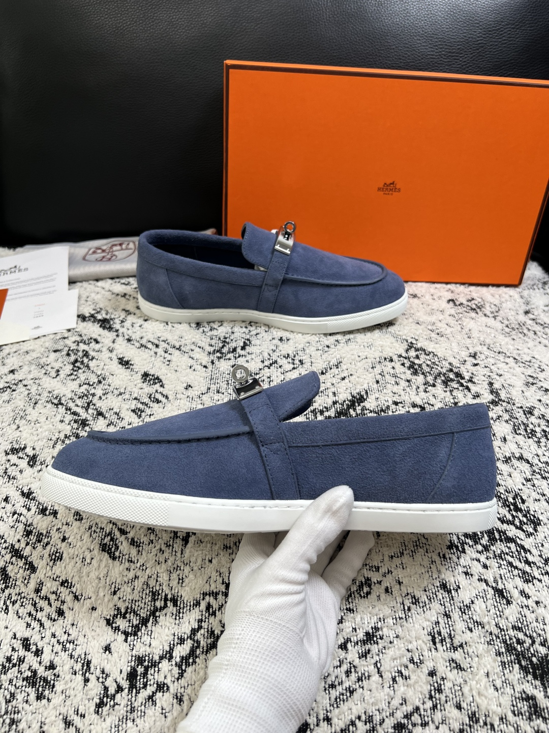 Hermes  高品质  顶级工艺品  爱马仕 专柜同步发售原厂配置，意大利进口原版牛皮面料，高品质拼接工艺，全进口水染