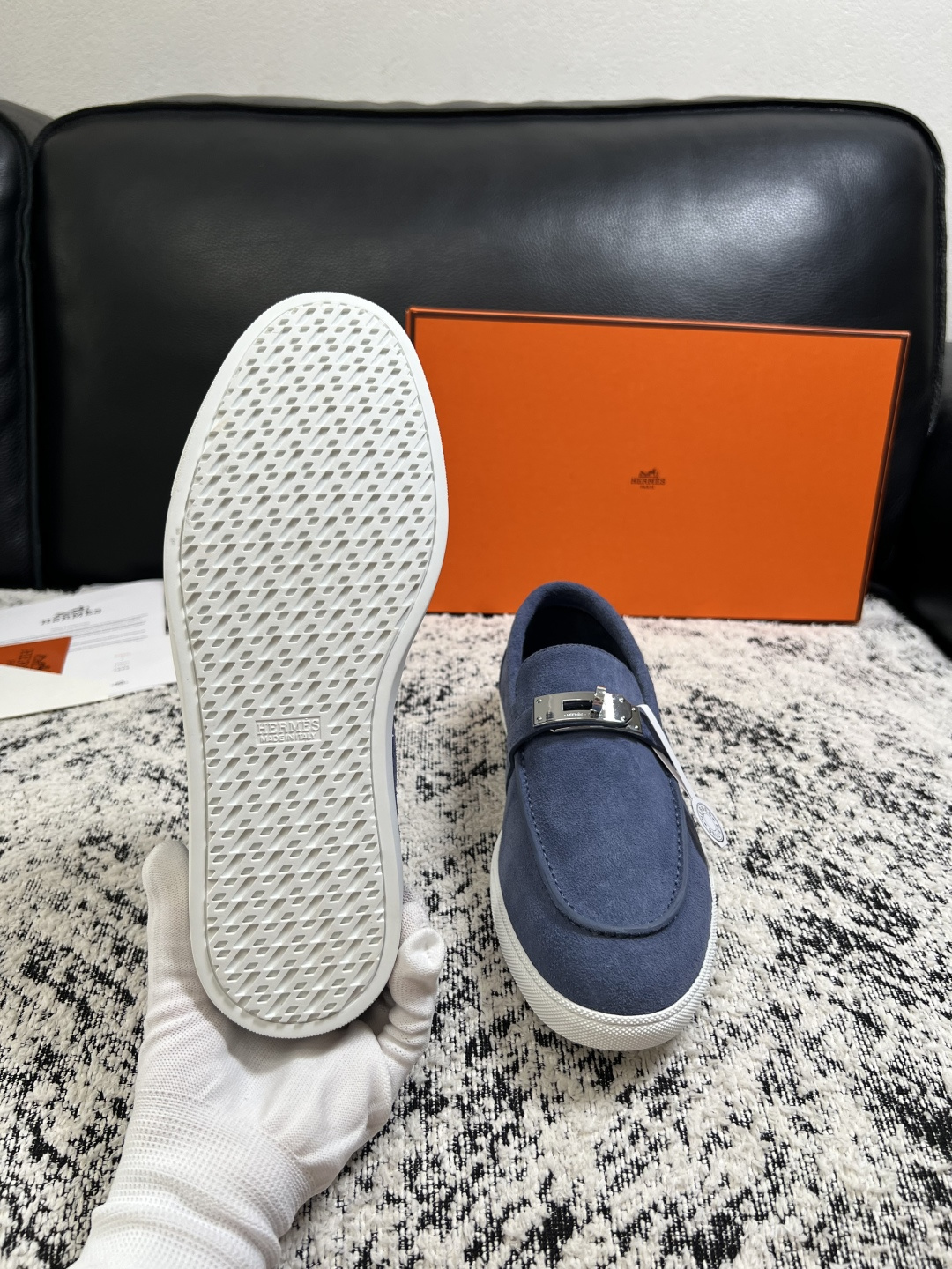 Hermes  高品质  顶级工艺品  爱马仕 专柜同步发售原厂配置，意大利进口原版牛皮面料，高品质拼接工艺，全进口水染